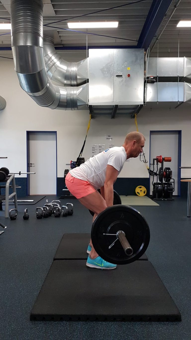 Langhantel Rudern (Barbell Row) • Der perfekte Ausgleich zum Bürojob